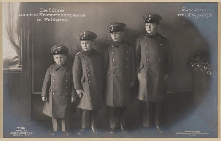 Postkarte "Die Söhne unseres Kronprinzenpaares in Feldgrau"