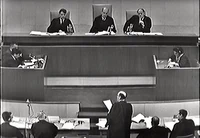 Generalstaatsanwalt Gideon Hausner wärend seines Eröffnungsplädoyers