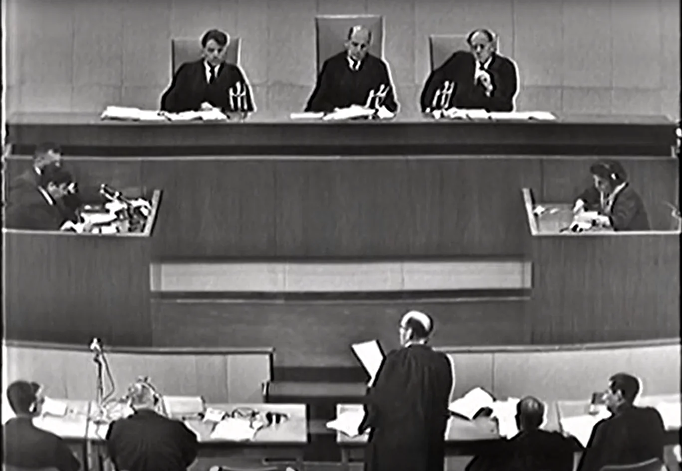 Generalstaatsanwalt Gideon Hausner wärend seines Eröffnungsplädoyers