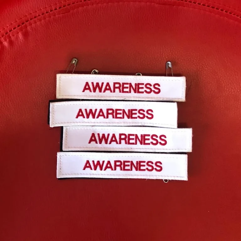 awarenessbild website.png