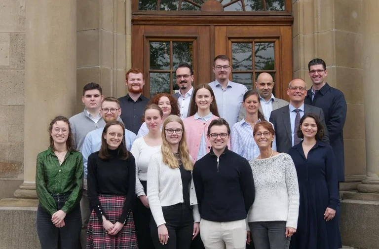 Team Lehrstuhl-4.JPG